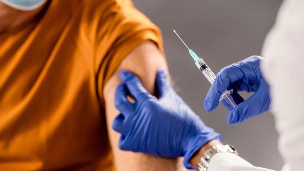 Immunizations Schedule for Adults: Vaccine List and Timeline
