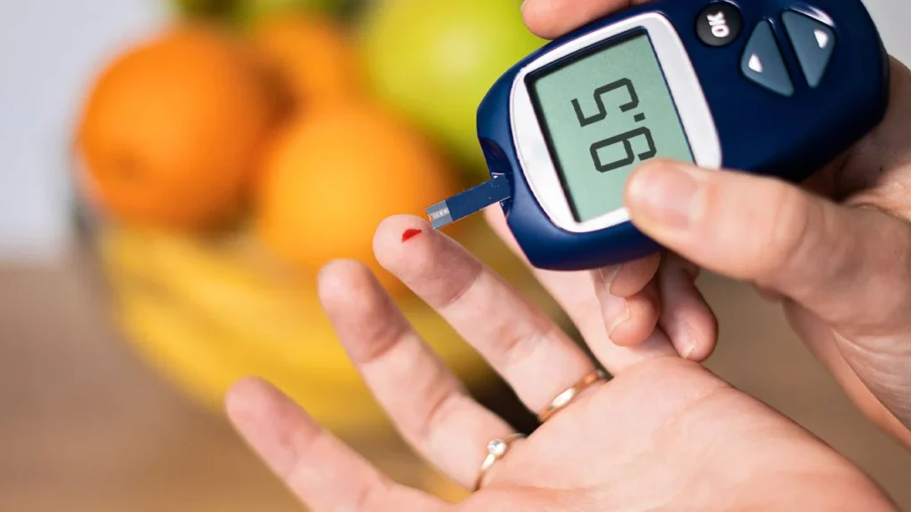 What are the Signs of High and Low Blood Sugar Levels