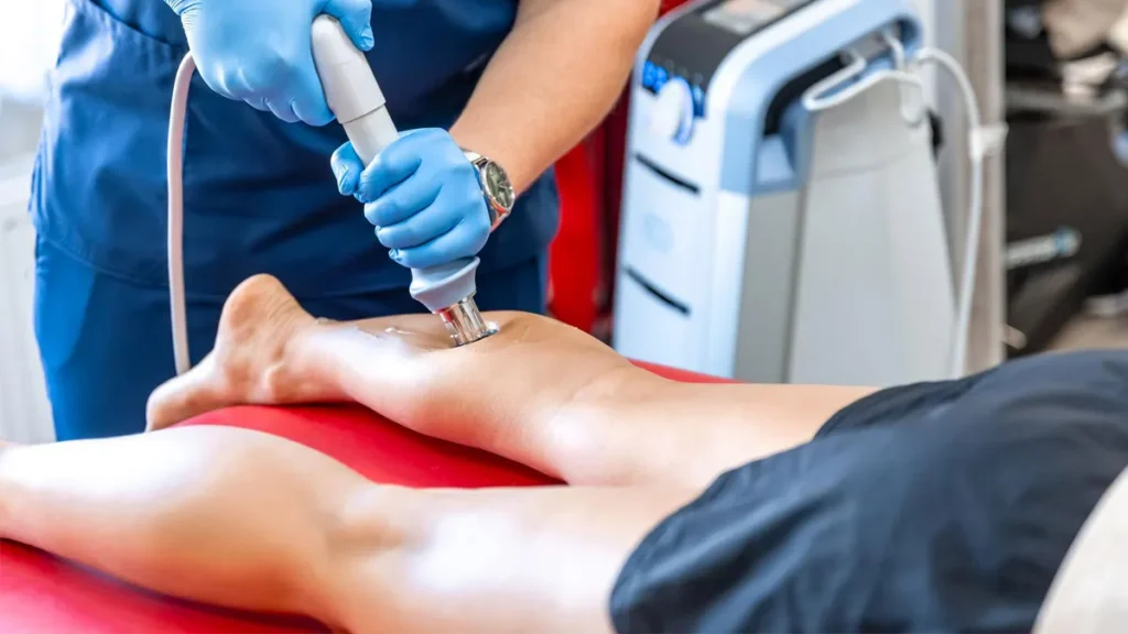 Non-Surgical vs Surgical Varicose Vein Treatments: Which Is Better?